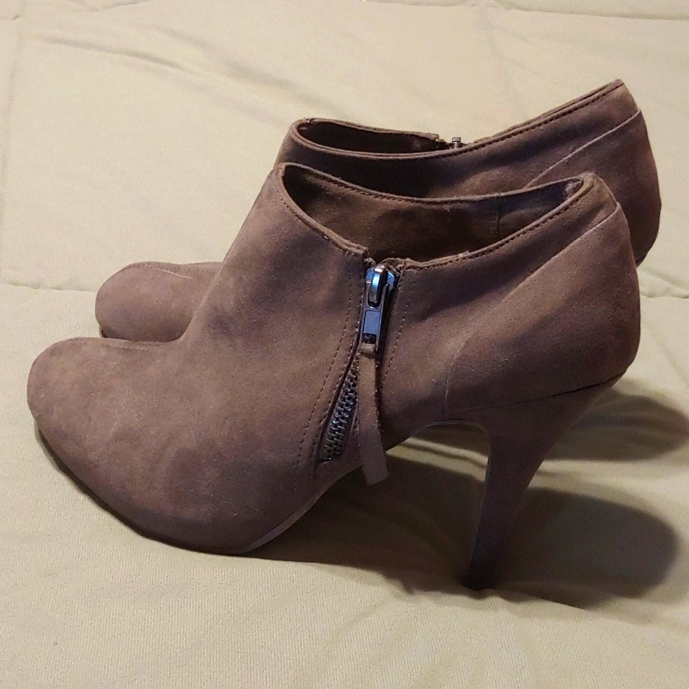 Forever 21 Gray Booties